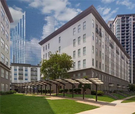 $1,700 | 960 East Paces Ferry Road Northeast, Unit 279, Atlanta, GA 30326