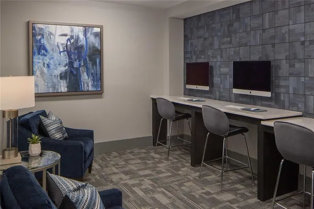 $1,700 | 960 East Paces Ferry Road Northeast, Unit 279, Atlanta, GA 30326