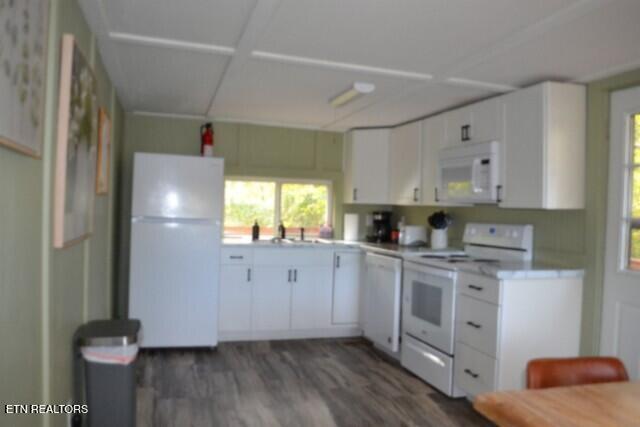 450 Cedar Hill Road Celina, TN 38551 - Photo 4 of 60 Unit 1- Kitchen #2