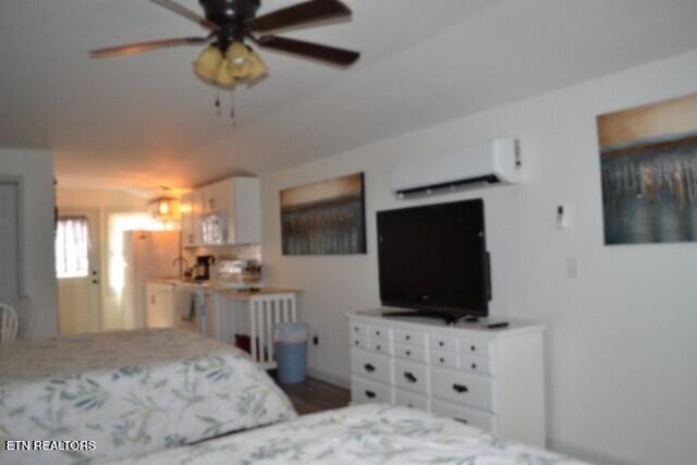 450 Cedar Hill Road Celina, TN 38551 - Photo 52 of 60 Unit 3- Upper Unit- TV
