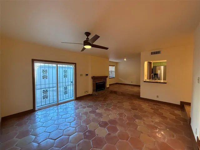 $2,595 | 12513 Burninglog Lane, Dallas, TX 75243