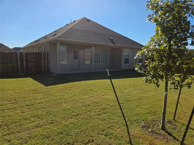 an empty room with a empty space