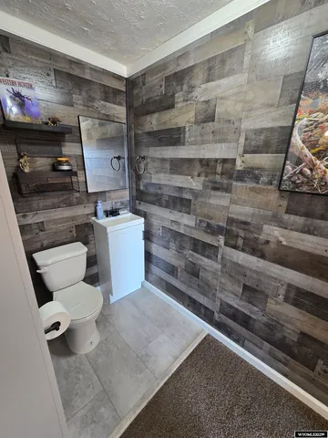 $199,999 | 124 L Street, Rock Springs, WY 82901