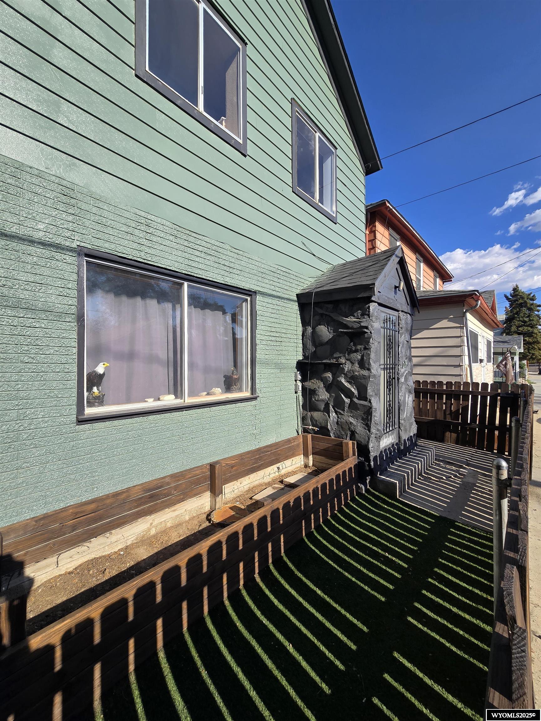 124 L Street Rock Springs, WY 82901 - Photo 3 of 40