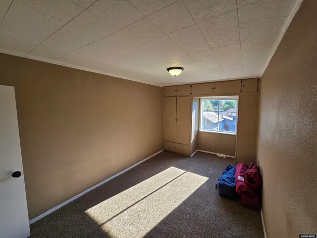 $199,999 | 124 L Street, Rock Springs, WY 82901