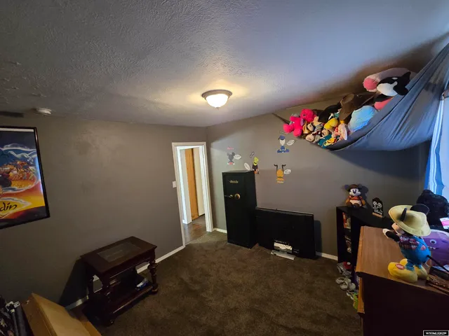 $199,999 | 124 L Street, Rock Springs, WY 82901