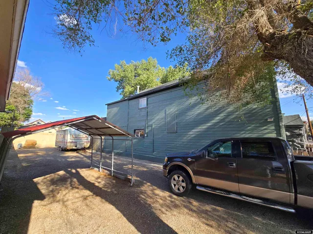 $199,999 | 124 L Street, Rock Springs, WY 82901