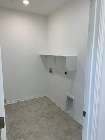 a view of walk in closet