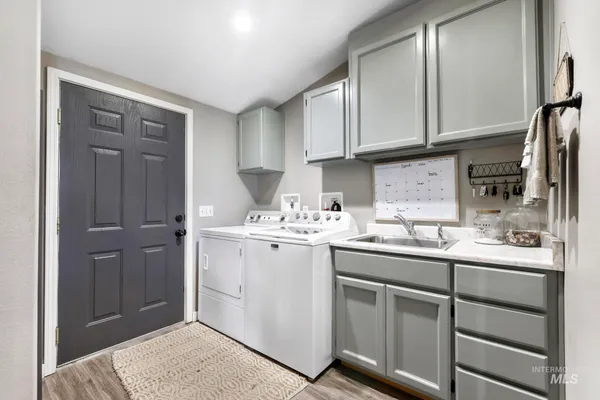 $499,000 | 26 East Huyser Drive, Shoshone, ID 83352