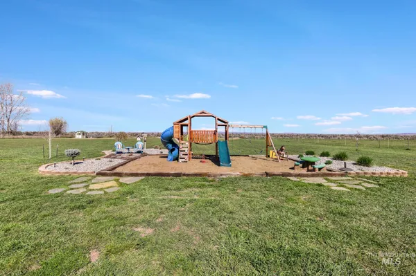 $499,000 | 26 East Huyser Drive, Shoshone, ID 83352