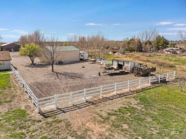 $499,000 | 26 East Huyser Drive, Shoshone, ID 83352