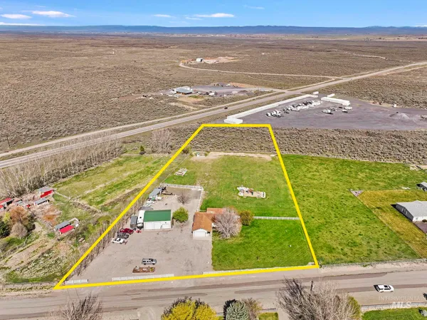 $499,000 | 26 East Huyser Drive, Shoshone, ID 83352