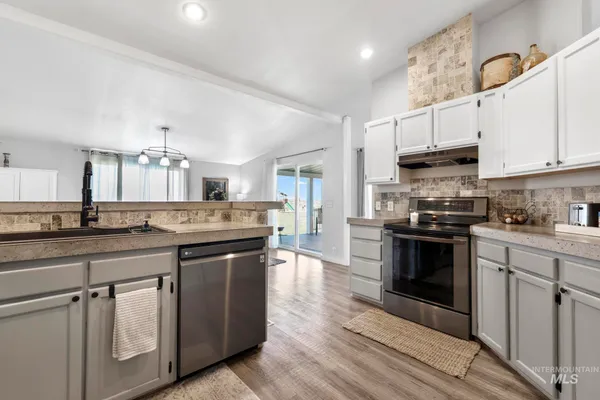 $499,000 | 26 East Huyser Drive, Shoshone, ID 83352