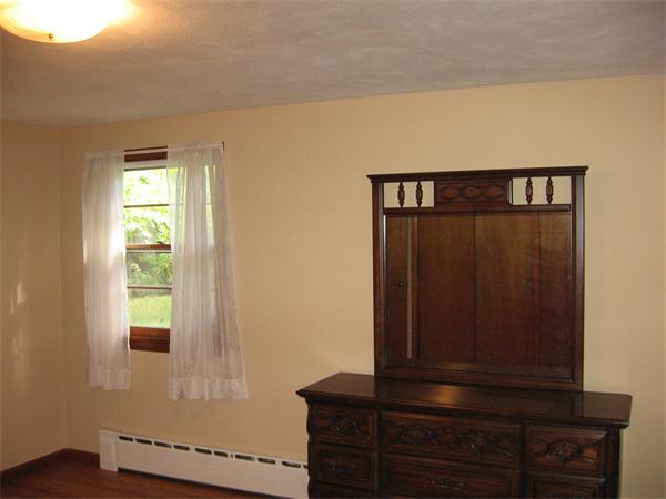 55 Rollins Street Springfield, MA 01109 - Photo 13 of 23 Gallery Image 13