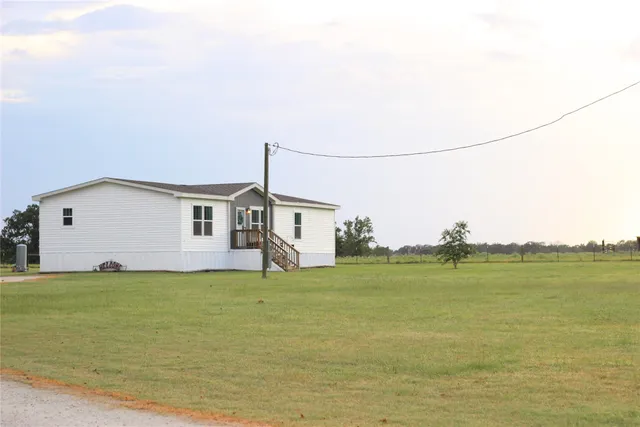 $399,900 | 5330 Highway 75 South, Madisonville, TX 77864