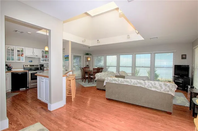 $8,500 | 181 North Gulf Boulevard, Unit 4, Boca Grande, FL 33921