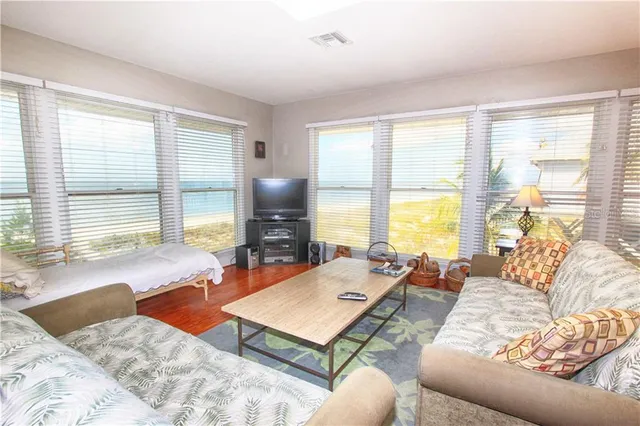 $8,500 | 181 North Gulf Boulevard, Unit 4, Boca Grande, FL 33921