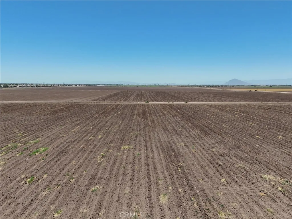 125 Wienert Road Imperial, CA 92251 - Photo 13 of 18 a view of an ocean and beach