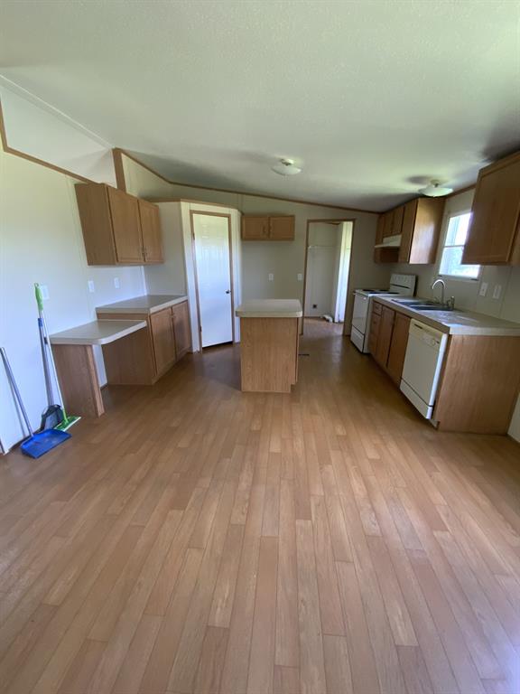929 Neighbors Corner Road Mart, TX 76664 - Photo 8 of 28 a living room with furniture and a wooden floor