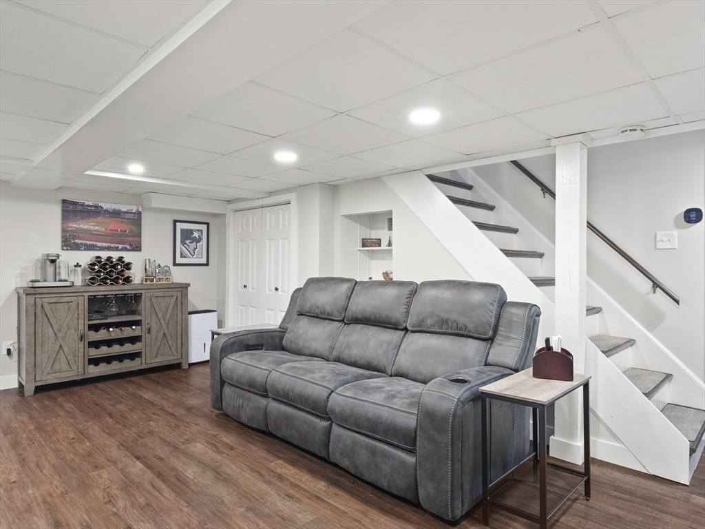 9 Lynnbrook Road Lynnfield, MA 01940 - Photo 20 of 33 Gallery Image 20