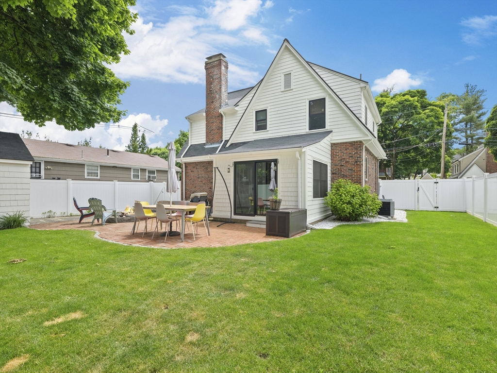 9 Lynnbrook Road Lynnfield, MA 01940 - Photo 25 of 33 Gallery Image 25