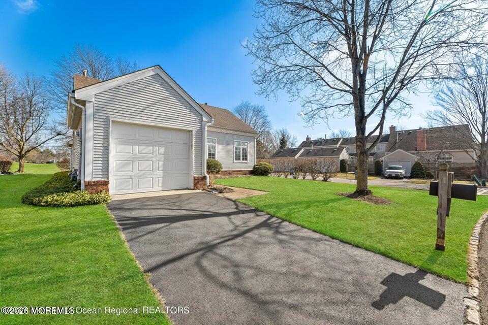 48 Rutland Lane Monroe Township, NJ 08831 - Photo 3 of 37 Garage