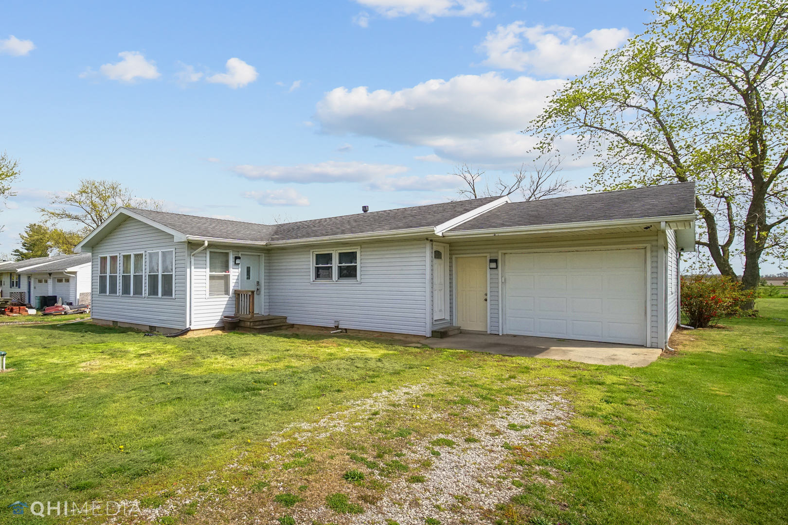 7296 East 5290S Road St. Anne, IL 60964 - Photo 1 of 20