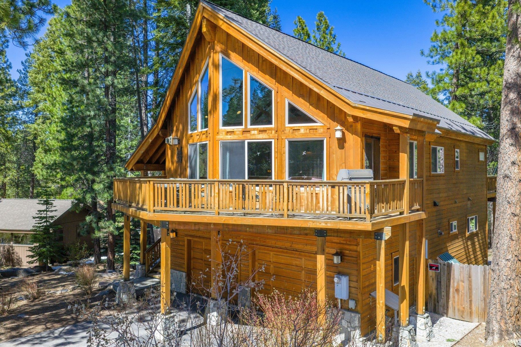 12465 Pine Forest Road Truckee, CA 96161 - Photo 2 of 28