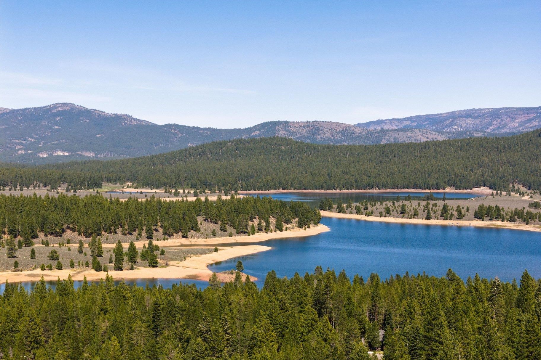 12465 Pine Forest Road Truckee, CA 96161 - Photo 5 of 28