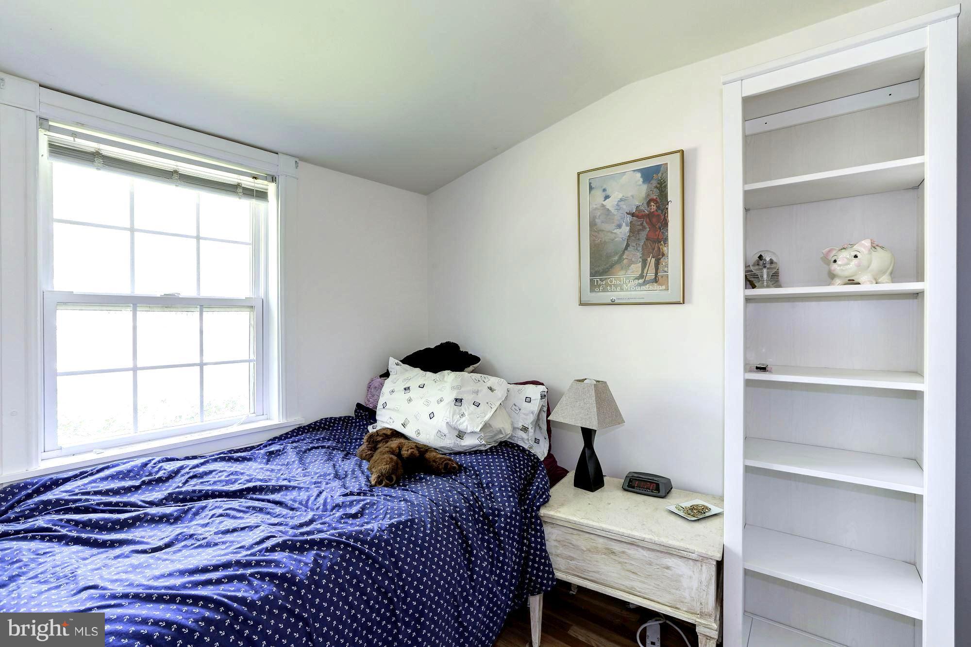 1885 Severn Grove Road Annapolis, MD 21401 - Photo 19 of 30 2nd Bedroom / Custom Built-Ins / Abundant Windows