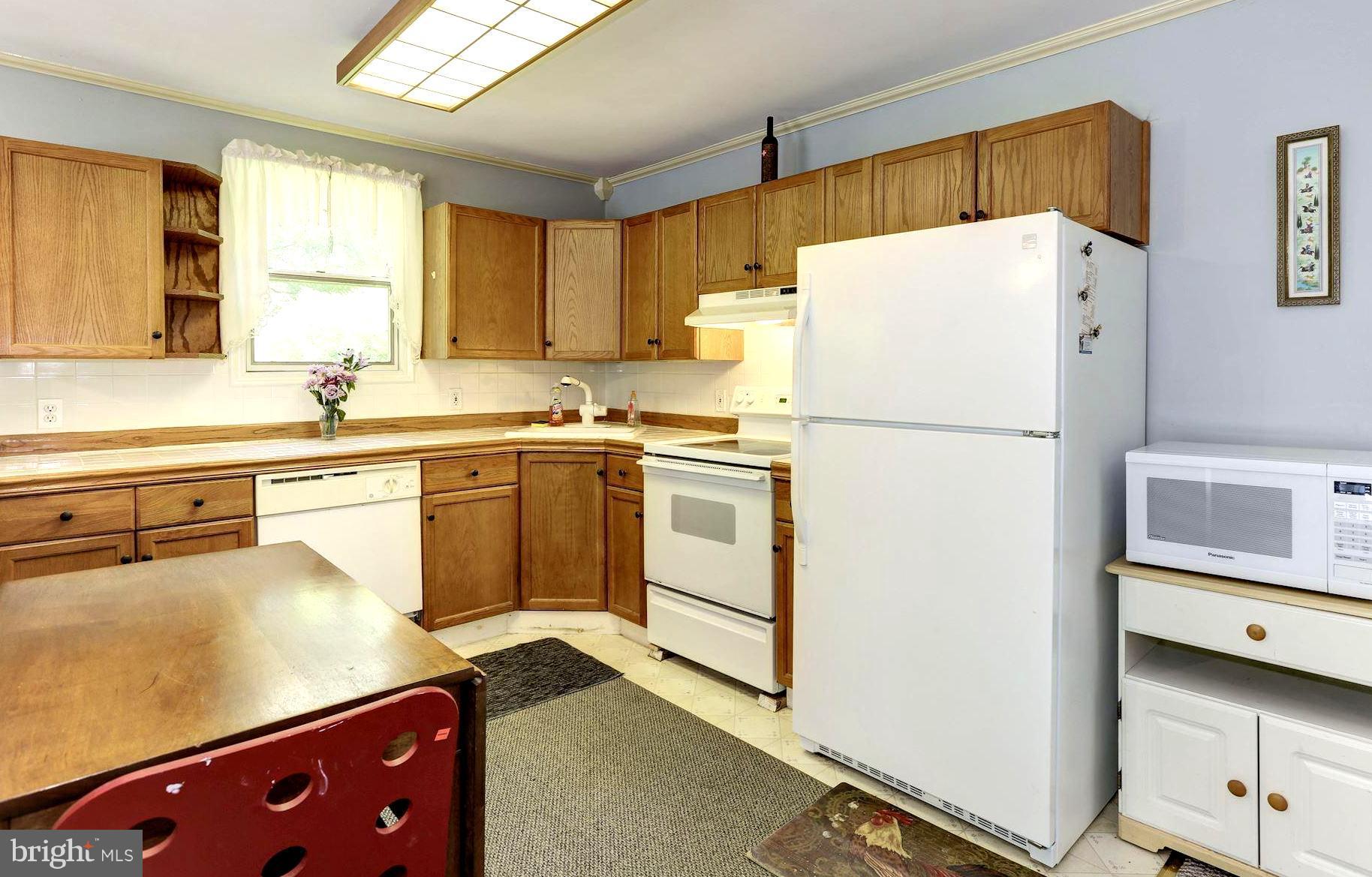 1885 Severn Grove Road Annapolis, MD 21401 - Photo 24 of 30 Kitchen with Space for Breakfast Table