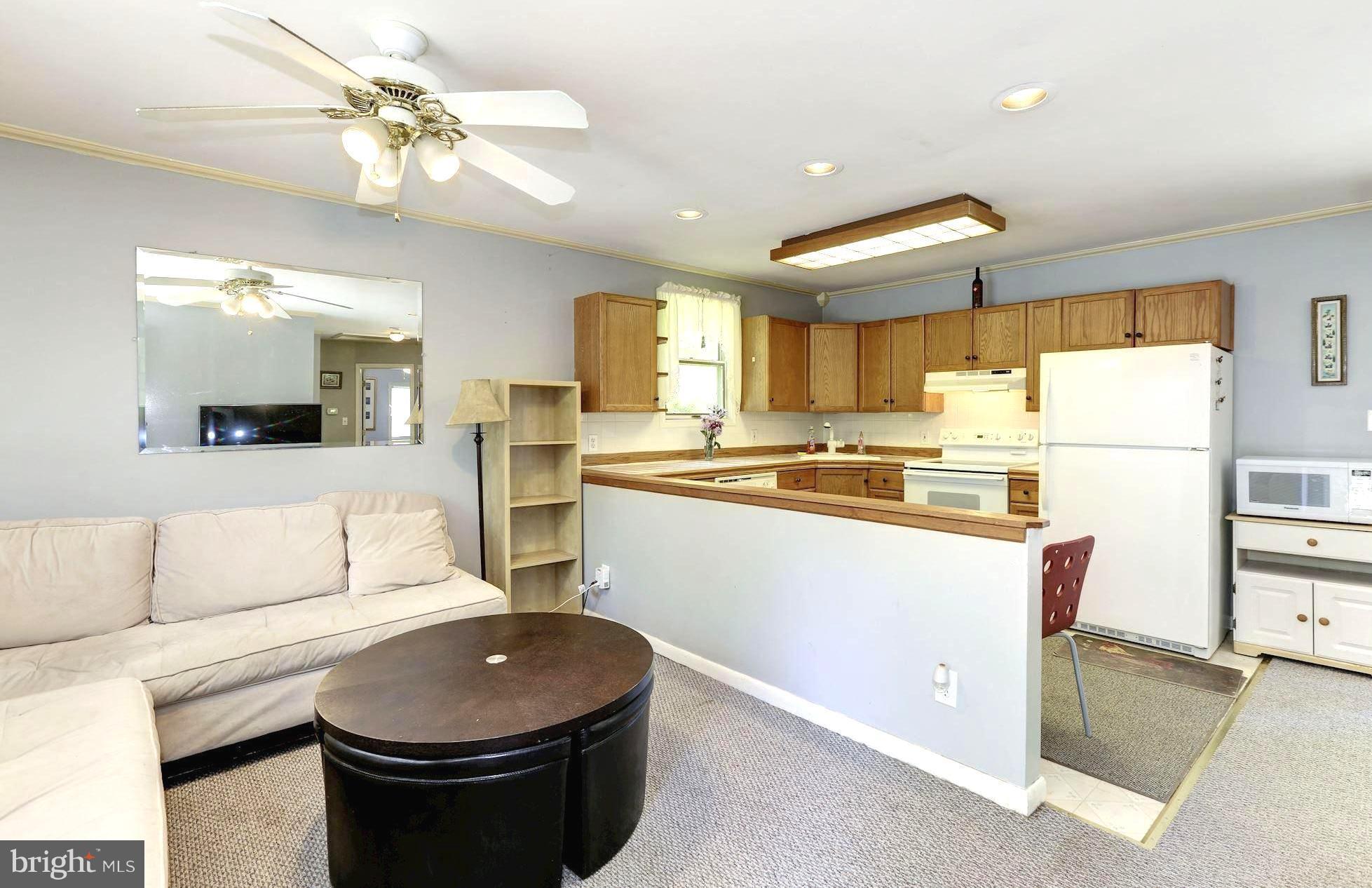 1885 Severn Grove Road Annapolis, MD 21401 - Photo 5 of 30 Two-Bedroom Guest House Complete with Kitchen