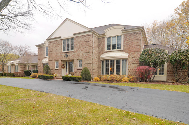 592 Windsor Circle Inverness, IL 60067 - Photo 2 of 25