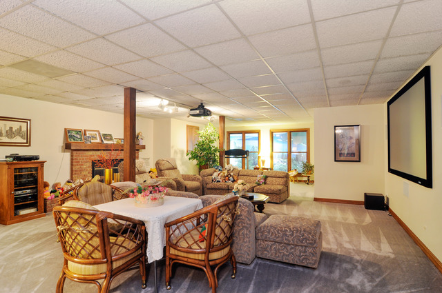 592 Windsor Circle Inverness, IL 60067 - Photo 23 of 25