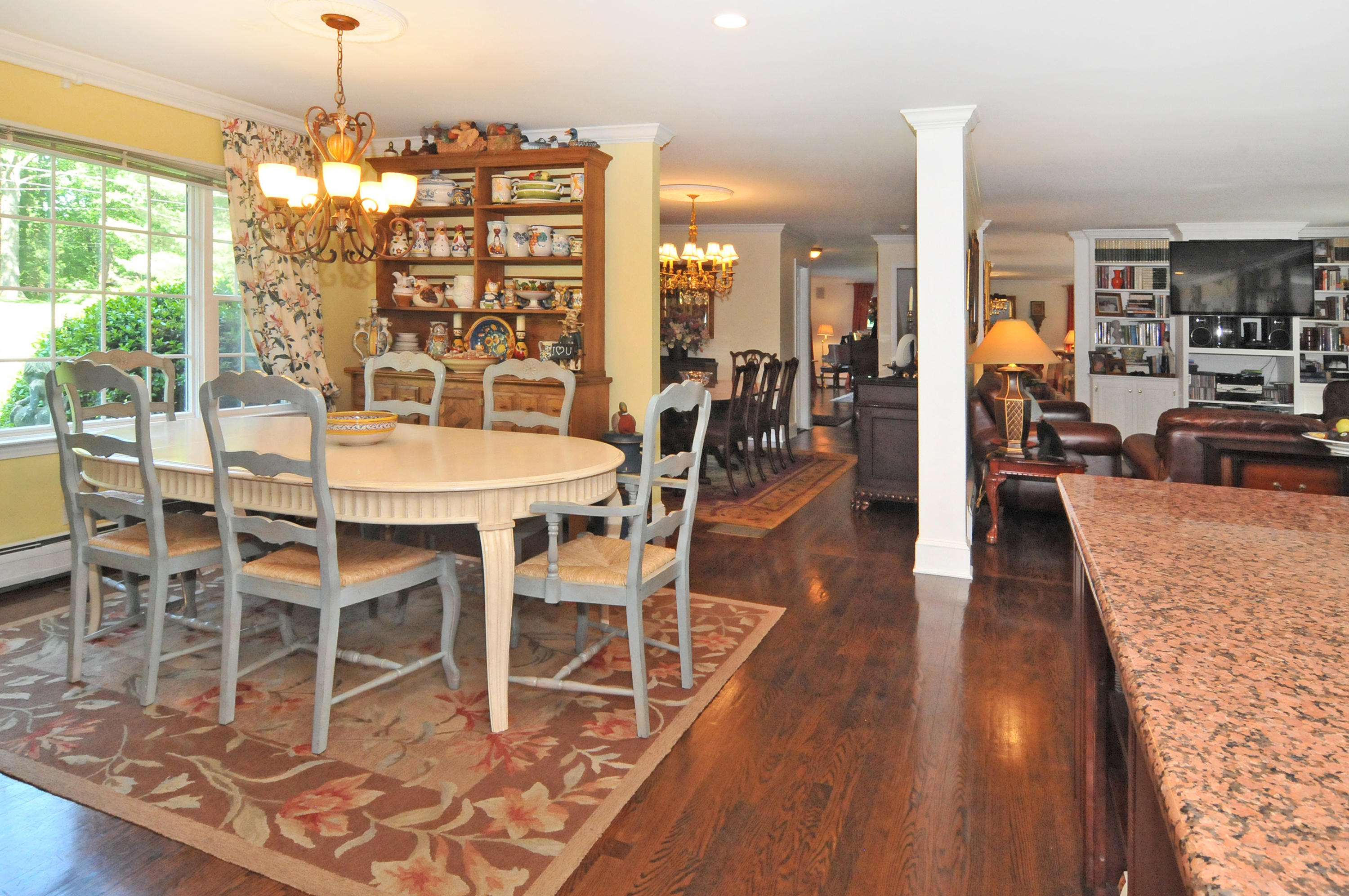 25 Princes Pine Road Norwalk, CT 06850 - Photo 9 of 29 DINING AREA OF KITCHEN