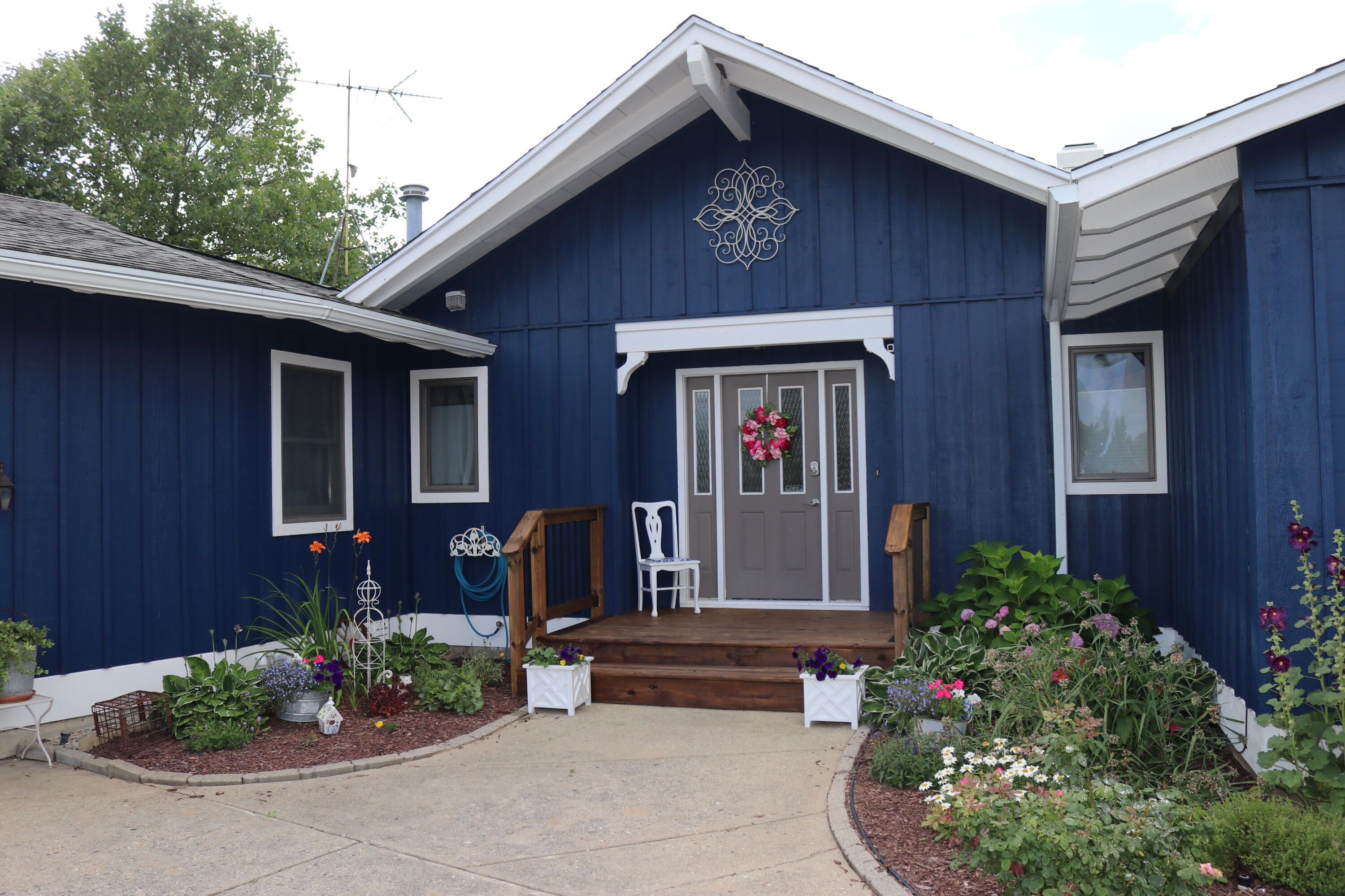 203 Baden Place Fremont, MI 49412 - Photo 10 of 30 IMG_1738