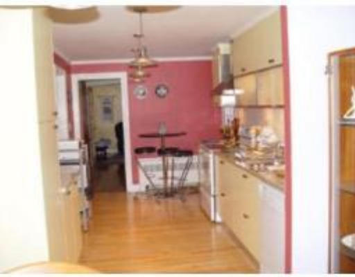 8 Robinson Road Lexington, MA 02420 - Photo 3 of 10