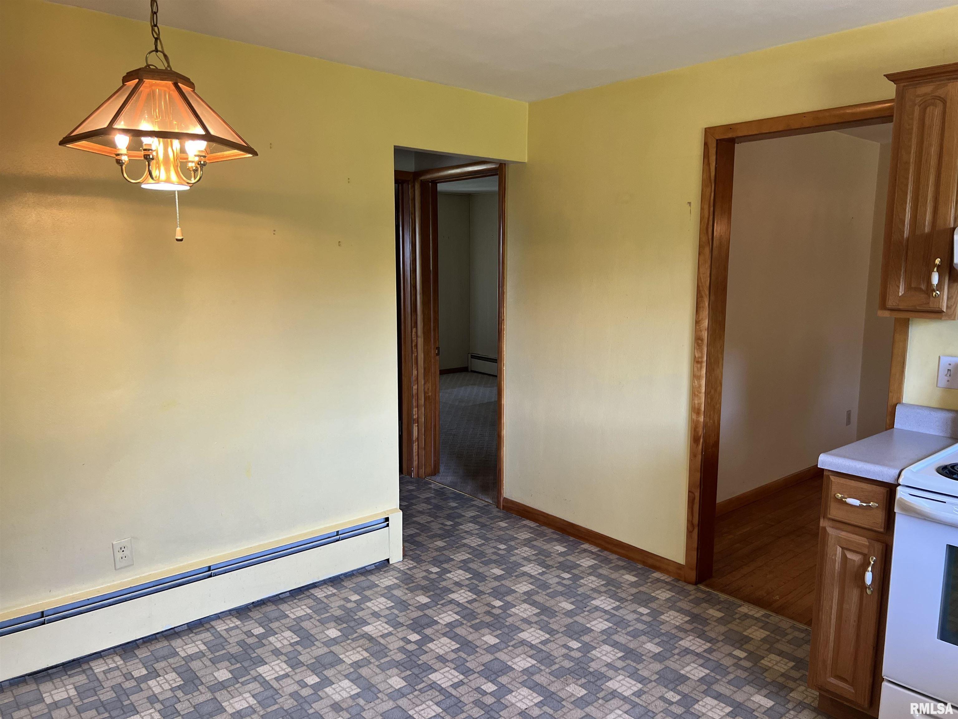 1985 Ladue Road Jacksonville, IL 62650 - Photo 22 of 62