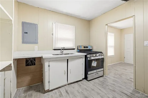 $850 | 525 North 20th Street, Unit F, McAllen, TX 78501