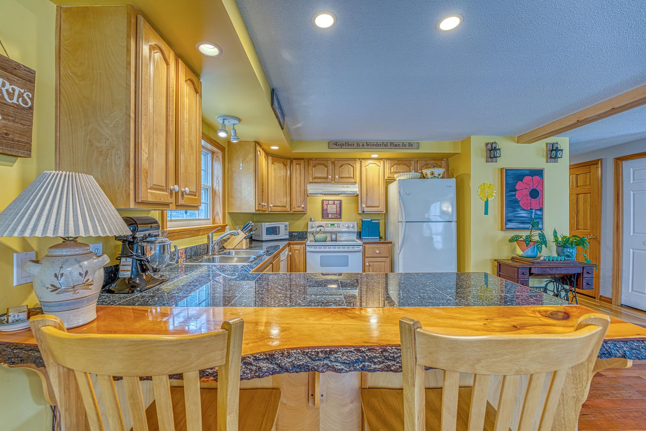 112 Bell Road Plymouth, NH 03264 - Photo 9 of 24