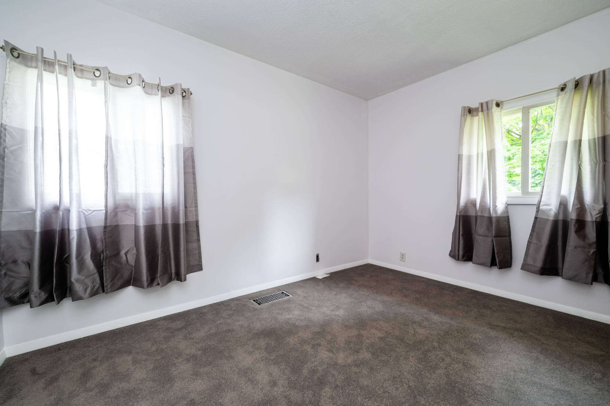 2310 Virginia Road Benton Harbor, MI 49022 - Photo 12 of 20 Virginia-117