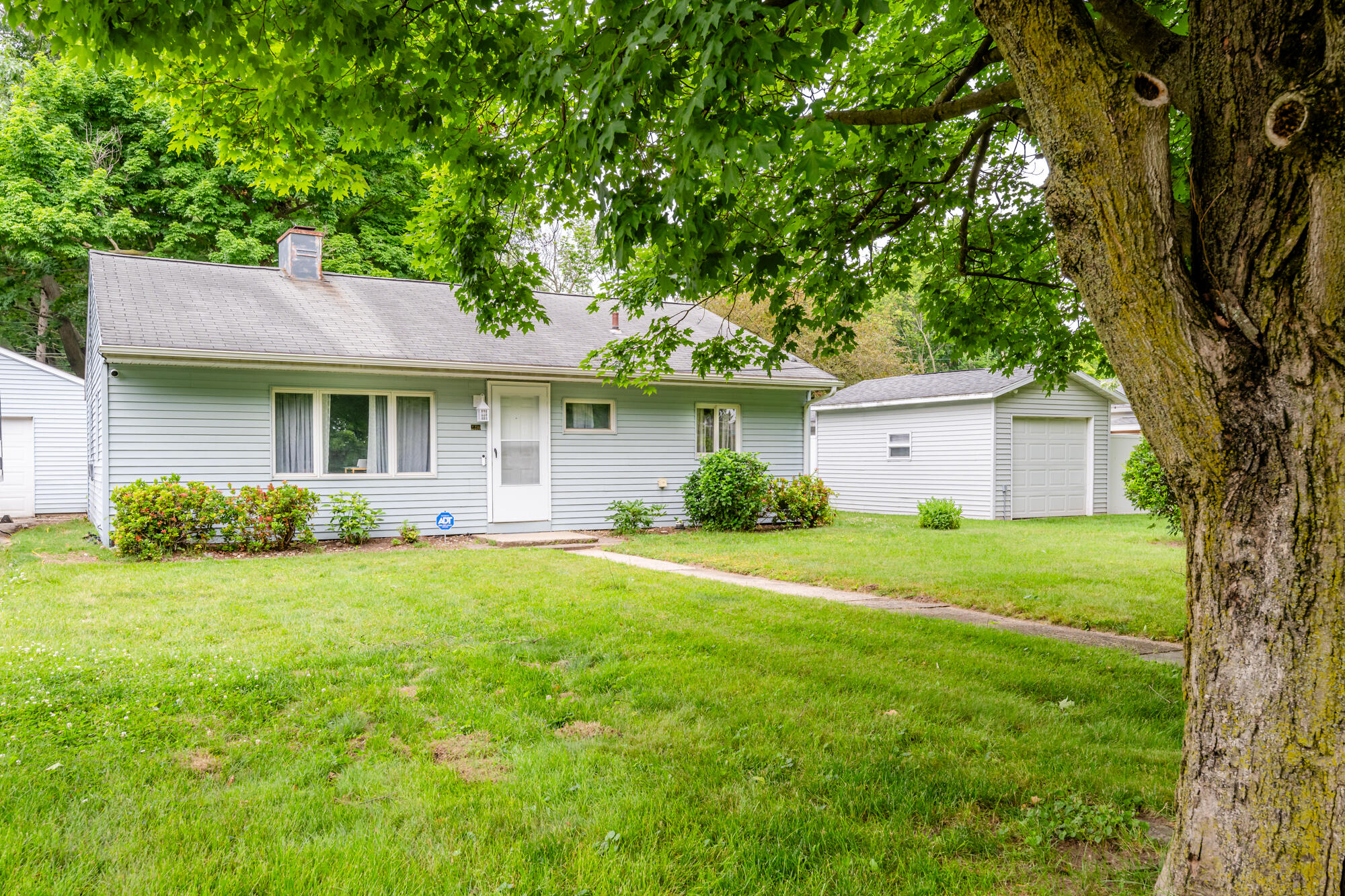 2310 Virginia Road Benton Harbor, MI 49022 - Photo 2 of 20 Virginia-102