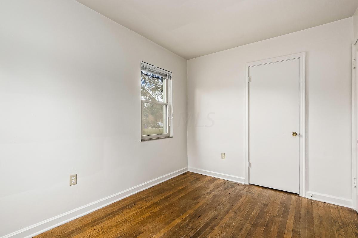 2074 Ridgeview Road, Unit B Columbus, OH 43221 - Photo 15 of 21