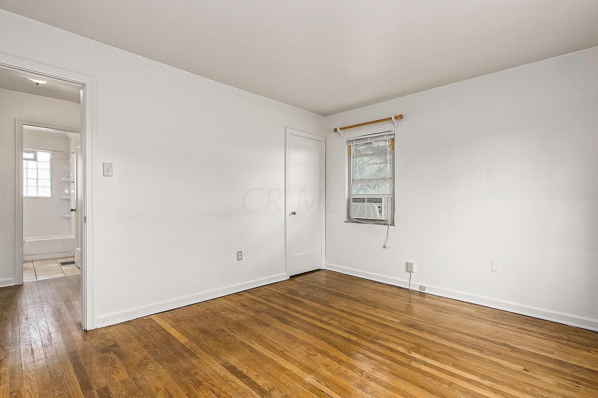 2074 Ridgeview Road, Unit B Columbus, OH 43221 - Photo 17 of 21