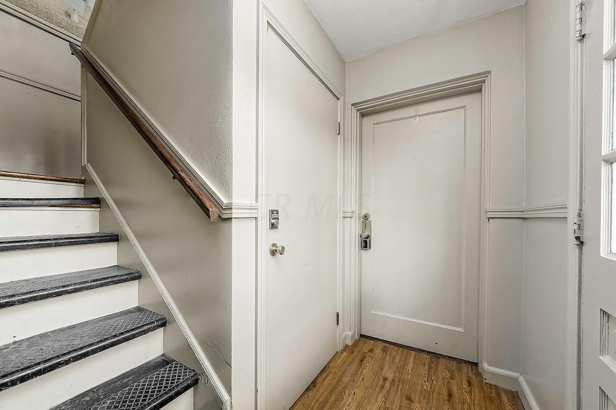 2074 Ridgeview Road, Unit B Columbus, OH 43221 - Photo 3 of 21