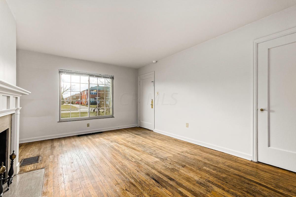 2074 Ridgeview Road, Unit B Columbus, OH 43221 - Photo 7 of 21