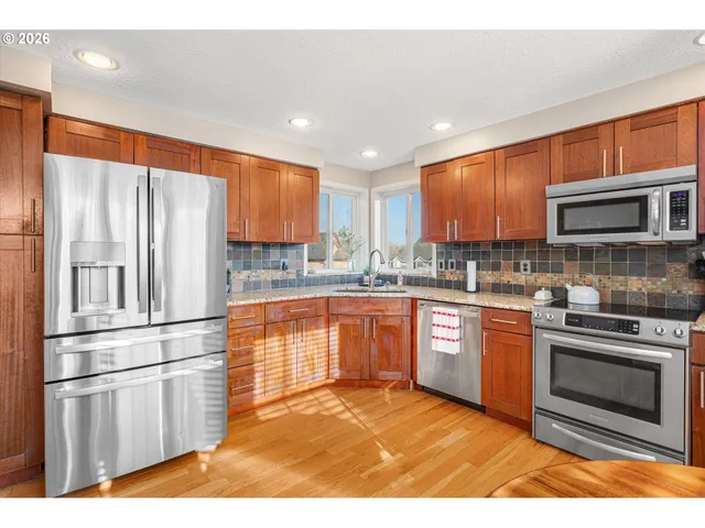 $569,900 | 2039 Flag Stone Court Northeast, Keizer, OR 97303