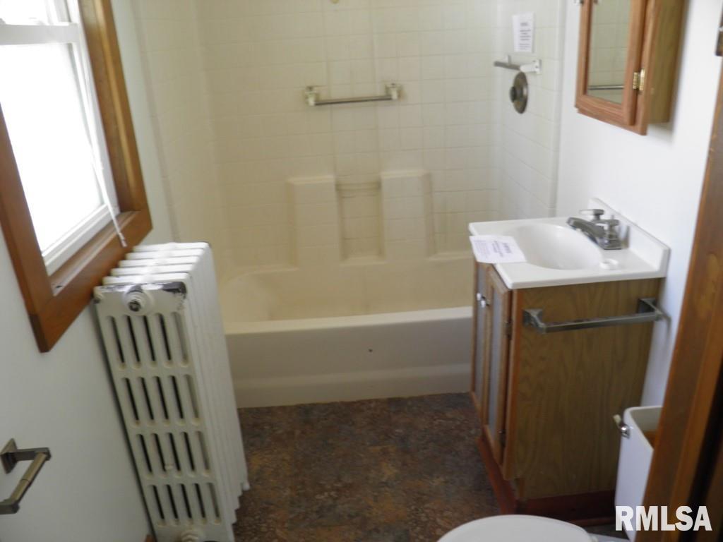 2682 Knox Highway Rio, IL 61472 - Photo 6 of 7 Gallery Image 6