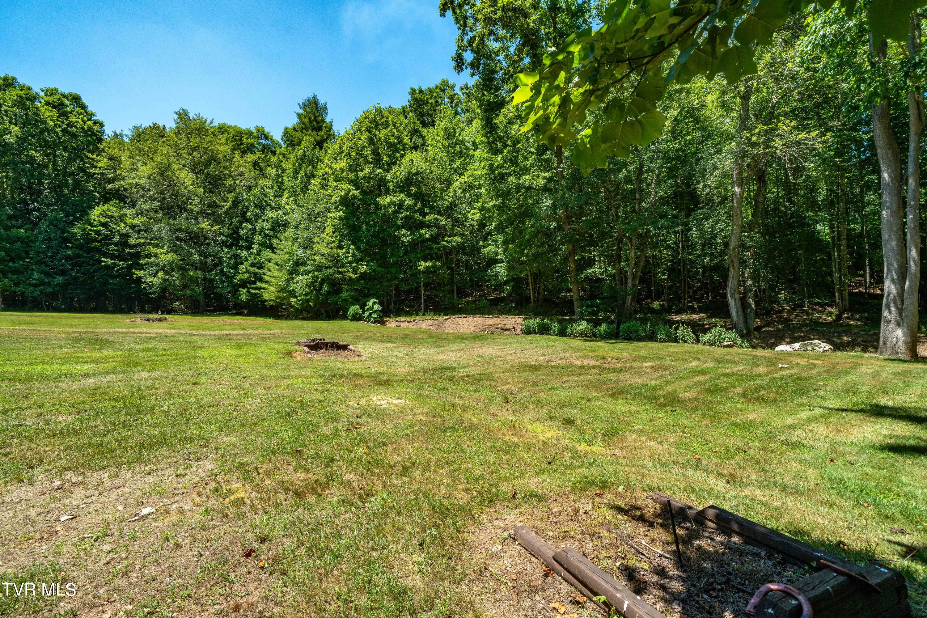 542 Rainbow Road Mountain City, TN 37683 - Photo 37 of 87 542 Rainbow Road (53 of 88)