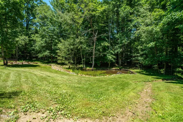 $575,000 | 542 Rainbow Road, Mountain City, TN 37683